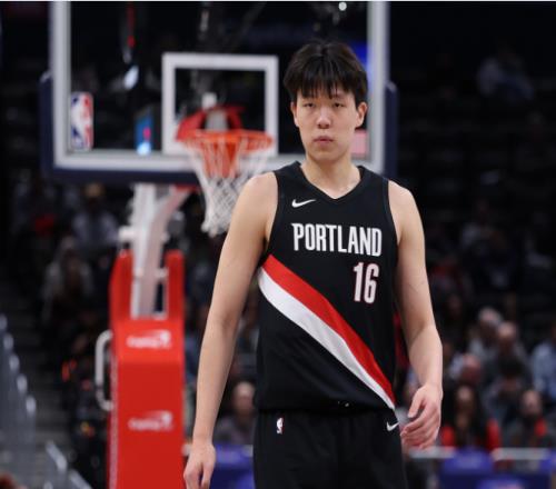 杨瀚森4分无缘对位偶像！掘金狂胜开拓者54分约基奇32+9+7