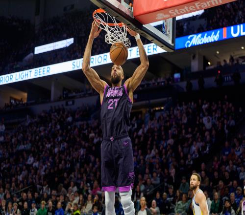 戈贝尔说不运球罚球让他不想太多训练命中率九成真是太神奇了_NBA直播