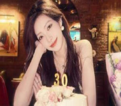 LPL女主持人希然更新视频：迎来充满期待的30岁生日