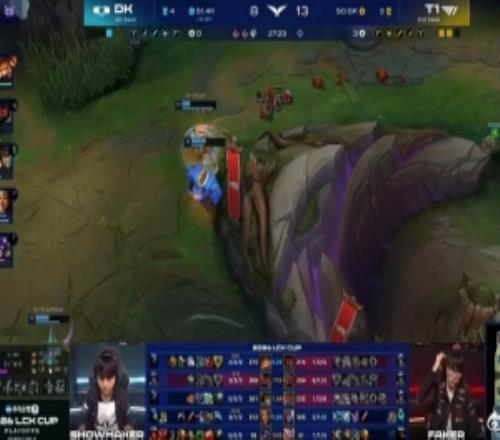 T1vsDK第四局管泽元吐槽Doran：多兰这个塞拉斯我看吐了