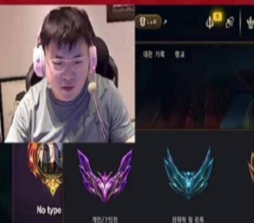 韩服千分随便虐峡谷翡翠打不过Uzi分享视频：还得是峡谷之巅