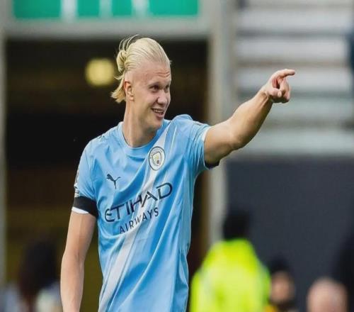 英超埃弗顿12曼联：岂容红军迫近，红魔一战定乾坤前瞻