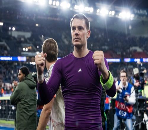 诺伊尔超乎预期的恢复！图片报报道他已回到训练场，九天前刚受伤的小腿肌肉状况良好_德甲直播