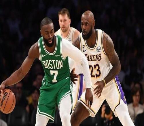 布朗：我攻防一体能得到詹姆斯认可是一种荣誉