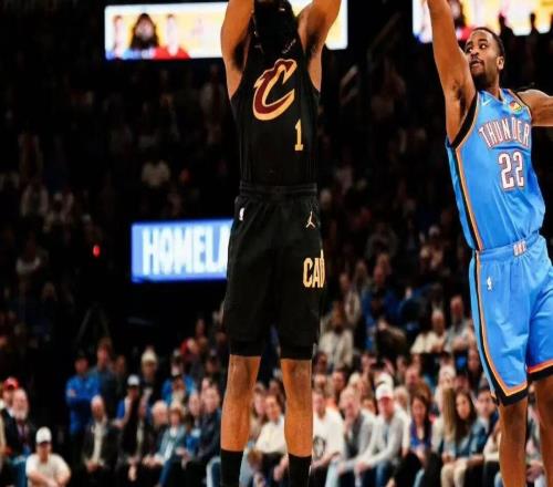 21记三分送哈登首败！刷新队史！蜜月期结束了