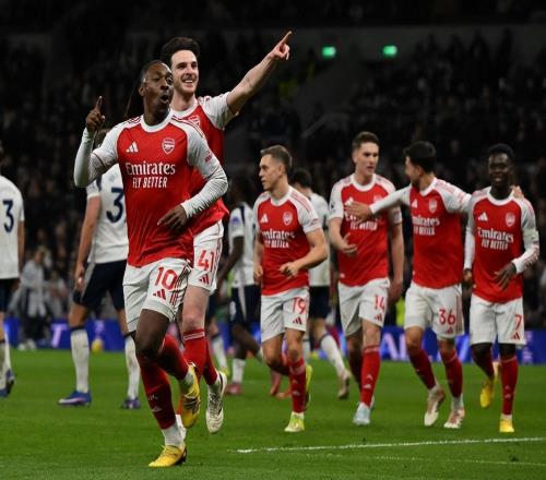 足坛悲喜夜!阿森纳双杀热刺,利物浦97分钟绝杀,国米双喜临门