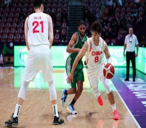 中国男篮派出六大后卫！三分投射成最大隐患，郭士强没带最强控卫
