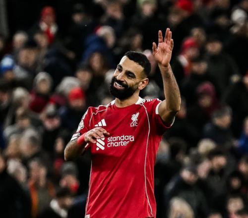 0射门0助攻0过人，19次丢失球权被换，敢硬刚克洛普的萨拉赫笑了