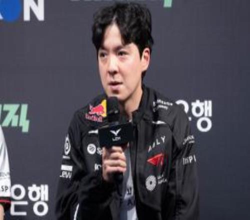 Kkoma：选手真的准备了很多东西，有利局面下没能抓住机会很遗憾