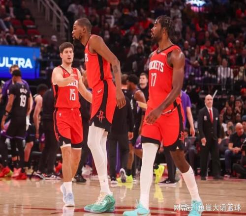 火箭125105爵士！乌度卡赛后抱怨不满，杜兰特谈史密斯把话挑明