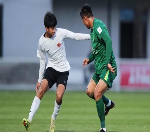 13！辽宁铁人惜败国安，新援齐首发，遇焚烧秸秆，比赛遭中断