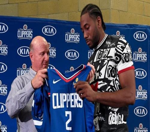 记者：NBA正考虑取消伦纳德与快船的合同使其成为自由球员