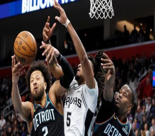 马刺克活塞：文班亚马真是一道闪亮的风景线_NBA直播