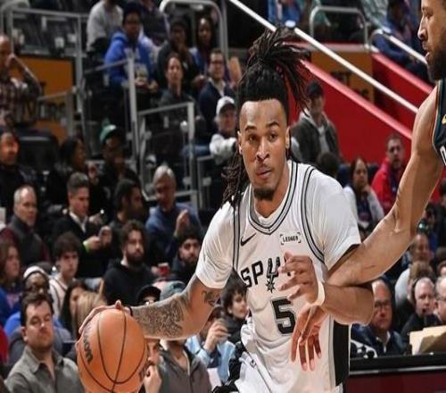 文班：卡斯尔对坎宁安的防守非常出色这是我们赢球的关键