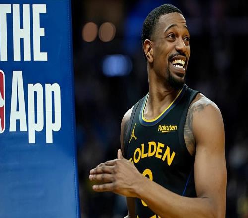 除了外线投篮手感不佳，勇士后场大闸其他方面的表现都相当出色