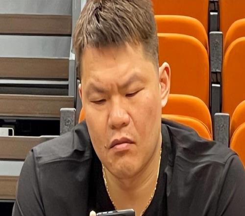 朱芳雨在线整活群里发“大外在路上”，内线终于要补强了