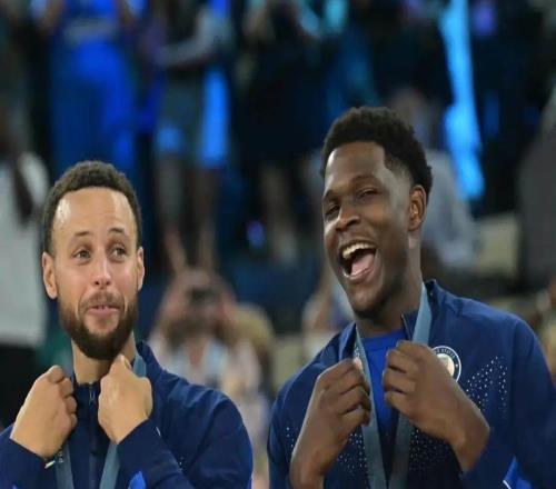 即将签约库里上脚专属神秘球鞋！