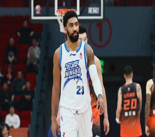 官方：宁波取消注册小肯扬马丁此前官宣签下贝兹利