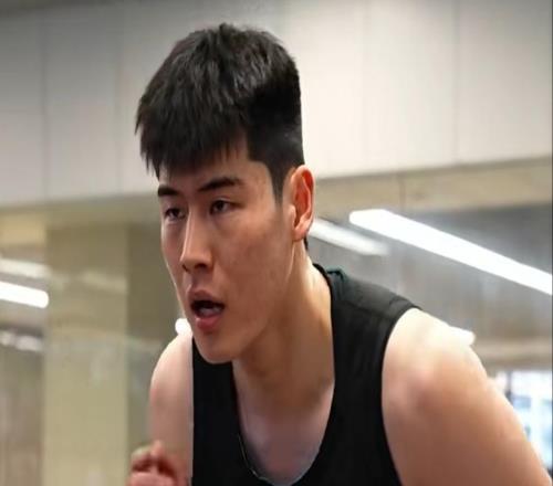 广东更新力量训练！麦考尔和崔永熙随队，各外援都在，强度拉满！