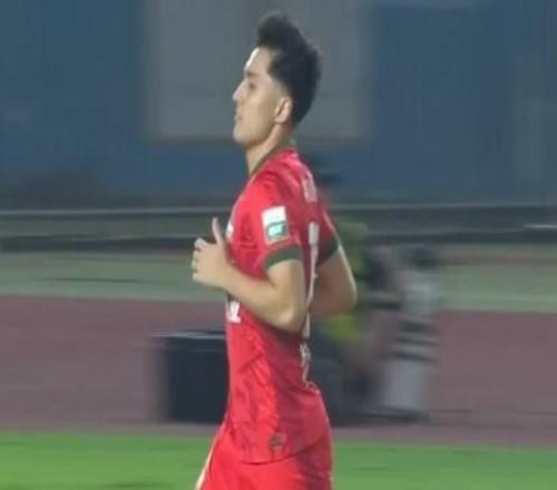 博主：山东泰山中场阿卜杜肉苏力正式加盟河南队