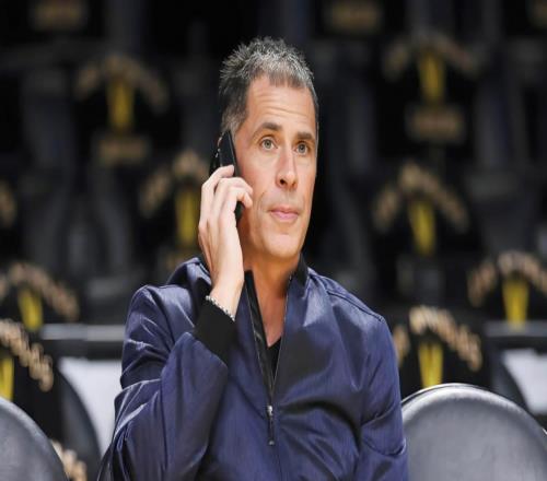 官宣！正式加盟，连续9年全水啊，湖人终于醒目，佩林卡有救了