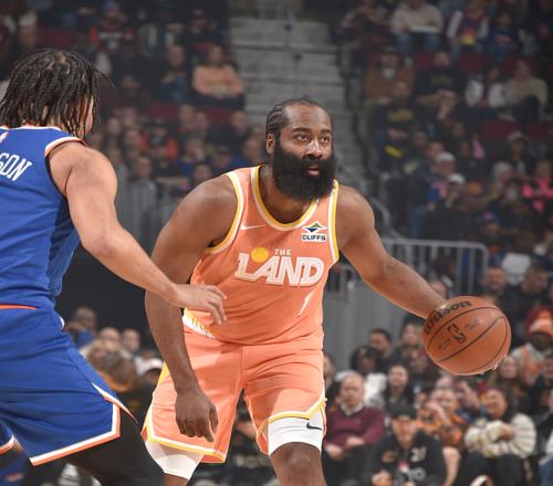 骑士10994击败尼克斯！哈登打破尘封9年纪录，登顶骑士队史第一