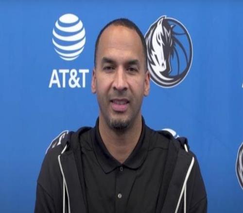 “黑曼巴”原先竟是为乔丹而设计选择科比是独行侠原总经理之功