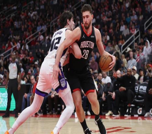 NBA掘金终结绿军客场五连胜，马刺时隔十年再取十连胜