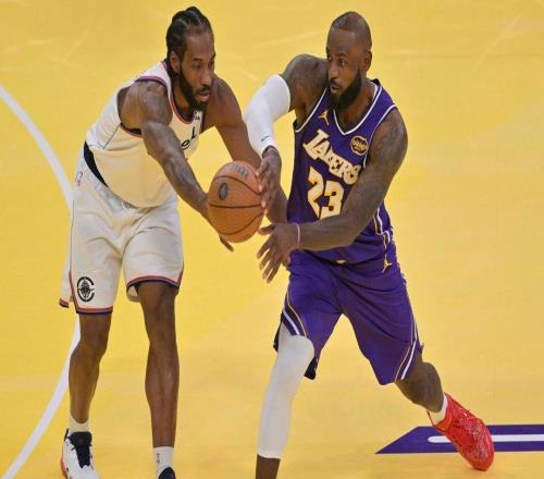 湖人内部人士对莱昂纳德加盟持谨慎态度,而快船未来充满不确定性