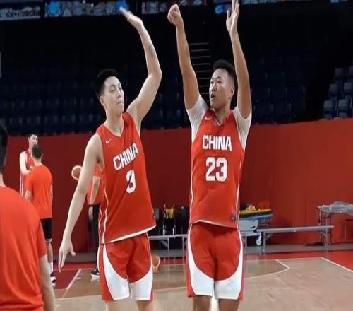 18点，央视直播！中国男篮VS日本，赛前收到好消息，首发5虎浮现