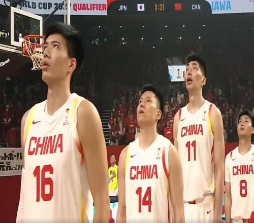 神奇162！中国男篮打疯了，落后14分到追平日本，世预赛翻盘有戏