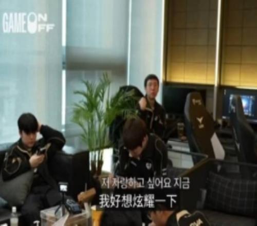 Ruler想炫耀健身成果教练：他总是来找我让我摸他的