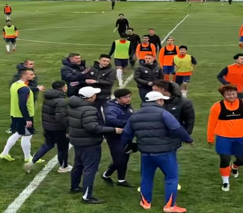 23！泰山不敌海牛，37岁王大雷稳坐主力，韩鹏中超前3轮或拿6分