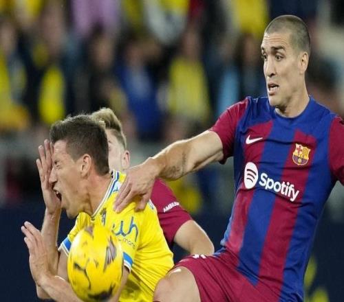 佩德里和费兰托雷斯分享眼中球风最硬朗球员：罗梅乌和凯西