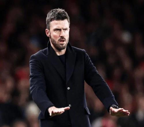 曼联的艰难抉择，卡里克该不该转正