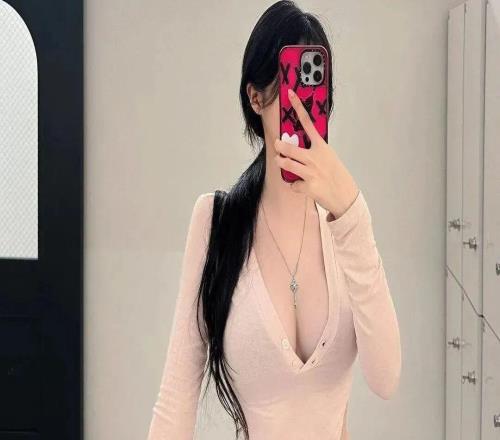 0.9秒绝杀！老詹把东子撞翻了！！