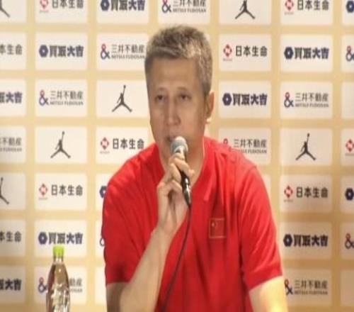 郭士强：上半场防守执行力有折扣，希望每个人都能相信队友