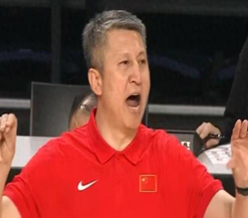 中国男篮客场5打8逆转日本！郭士强总结赢球原因，这一人最失意！