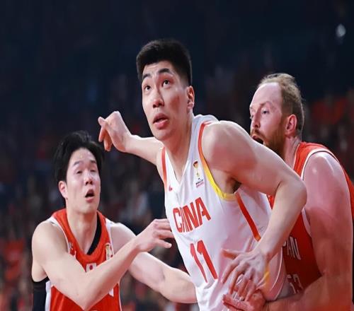 胜日本4将却成槽点！张镇麟一塌糊涂，2新人发懵，余嘉豪不在状态