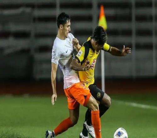 中超泰山阵容再做减法，两名年轻球员离队