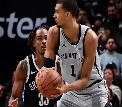 NBA积分榜又乱了！马刺追赶雷霆，火箭排第3，湖人3连败下滑第6