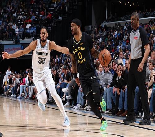 面对弱旅打出全能表现，勇士后场大闸的出场时间还会有所提升