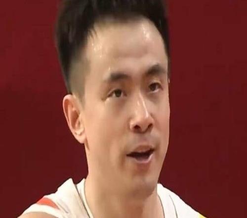 落后15分又如何中国男篮强势逆转,4人优秀,3人及格,4人低迷