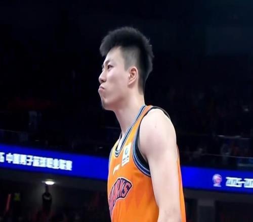 张镇麟递补入选全明星，世预赛3投0中，正负值全队最低