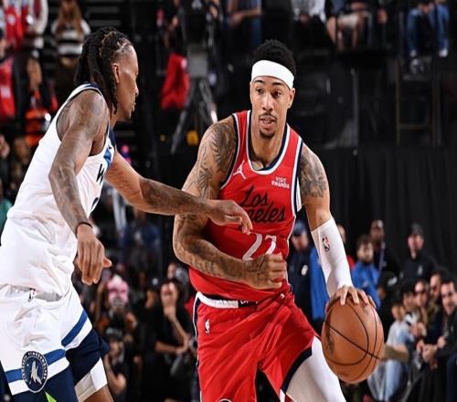 突破和终结能力确实不错，快船侧翼新星的个人能力其实并不差