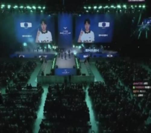 主持人把Career喊成Kellinpeanut：啊算缓解一下大家的紧张吧