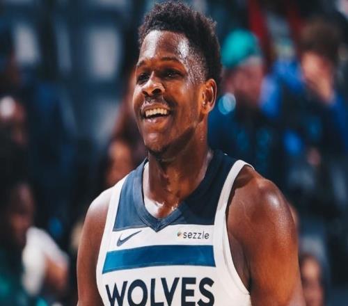 小卡伤停快船惜败森林狼吞3连败华子31分连中关键球兰德尔10中1