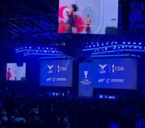 在家门口观赛YSKM分享LCK杯决赛现场：