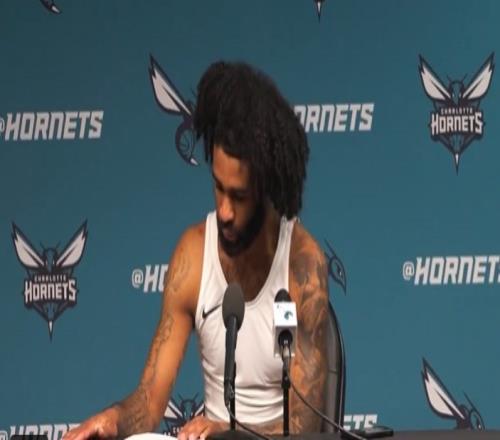 科比怀特：26岁的我竟然成了队里第三老的队员大家的活力让我倍感振奋_NBA直播