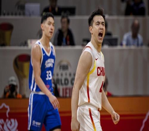 拒重演马尼拉悲剧！中国男篮连续两场大逆转出线前景大好